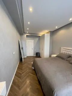 Satılır 3 otaqlı Mənzil 95 m² Yasamal r. İnşaatçılar m. – şəkil 4