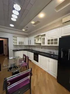 Kirayə 4 otaqlı Mənzil 166 m² Nərimanov r. – şəkil 7