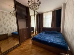 Аренда 3-комнатная Квартира 152 m² Yasamal р-н – şəkil 2