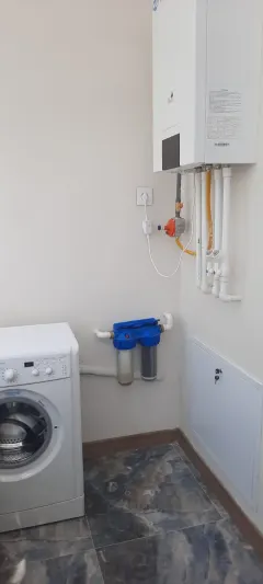 Kirayə 4 otaqlı Mənzil 100 m² Səbail r. – şəkil 11