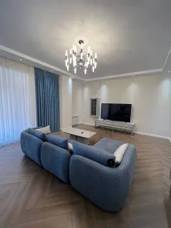 Kirayə 3 otaqlı Mənzil 170 m² Yasamal r. – şəkil 3