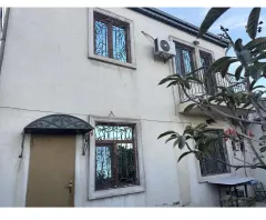 Satılır 5 otaqlı Həyət evi / Bağ evi 200 m² Binəqədi r. Binəqədi qəsəbəsi q. – şəkil 1