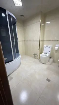 Kirayə 3 otaqlı Mənzil 185 m² Nəsimi r. – şəkil 5