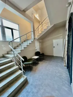 Kirayə 4 otaqlı Ofis 250 m² Səbail r. – şəkil 5