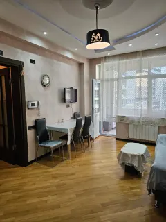 Kirayə 2 otaqlı Mənzil 100 m² Yasamal r. Elmlər Akademiyası m. – şəkil 8