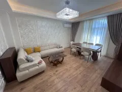 Ağ Şəhərdə Premium Kirayə Mənzil – şəkil 1