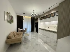 Kirayə 3 otaqlı Mənzil 140 m² Xətai r. Ağ şəhər q. – şəkil 9