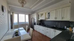 Kirayə 4 otaqlı Mənzil 177 m² Səbail r. – şəkil 2