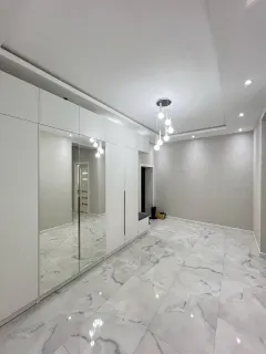 Kirayə 3 otaqlı Mənzil 130 m² Səbail r. – şəkil 14