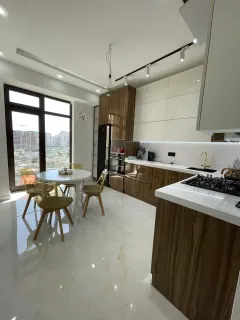Kirayə 3 otaqlı Mənzil 150 m² Yasamal r. – şəkil 8