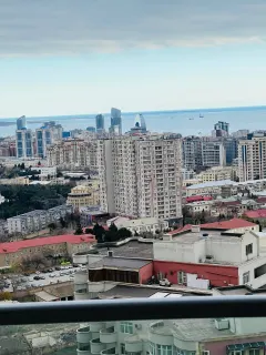 Kirayə 3 otaqlı Mənzil 178 m² Nəsimi r. – şəkil 3