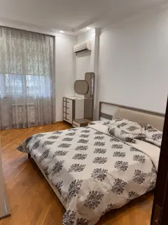 Kirayə 2 otaqlı Mənzil 77 m² Xətai r. – şəkil 4