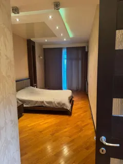 Kirayə 3 otaqlı Mənzil 250 m² Xətai r. – şəkil 3