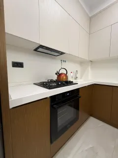 Kirayə 2 otaqlı Mənzil 85 m² Nəsimi r. – şəkil 6