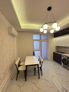 Ağ Şəhərdə Premium Kirayə Mənzil – şəkil 5