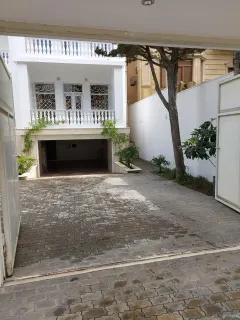 Kirayə 9 otaqlı Həyət evi / Bağ evi 700 m² Nəsimi r. – şəkil 13