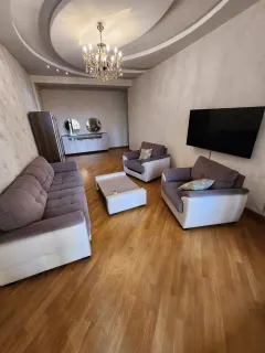 Kirayə 2 otaqlı Mənzil 110 m² Nəsimi r. – şəkil 17