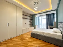 Kirayə 4 otaqlı Mənzil 200 m² Nəsimi r. – şəkil 10