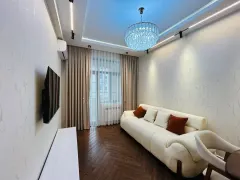 Kirayə 2 otaqlı Mənzil 70 m² Yasamal r. Elmlər Akademiyası m. – şəkil 16