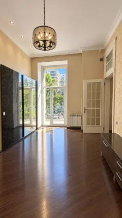 Kirayə 3 otaqlı Ofis 80 m² Xətai r. – şəkil 1
