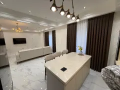 Diplomst Residence , Ağ şəhər – şəkil 20