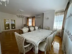 Kirayə 3 otaqlı Mənzil 137 m² Xətai r. – şəkil 3