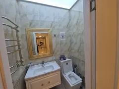 Kirayə 5 otaqlı Mənzil 200 m² Xətai r. – şəkil 9