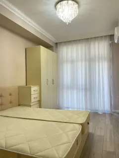 Kirayə 3 otaqlı Mənzil 96 m² Nəsimi r. – şəkil 4