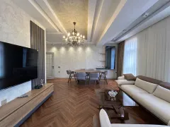 Kirayə 3 otaqlı Mənzil 158 m² Xətai r. – şəkil 3