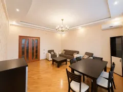 Kirayə 3 otaqlı Mənzil 145 m² Yasamal r. – şəkil 3