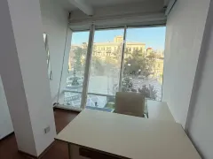Kirayə 1 otaqlı Ofis 18 m² Nəsimi r. – şəkil 2