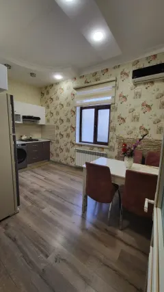Kiralık 7 odalı Müstakil ev / Yazlık 260 m² Səbail ilçesi – şəkil 16