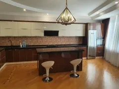 Kiralık 3 odalı Daire 268 m² Yasamal ilçesi – şəkil 2