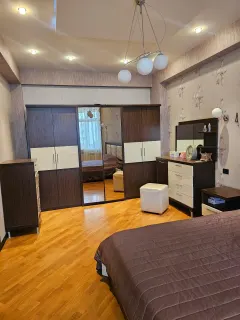 Kirayə 2 otaqlı Mənzil 100 m² Yasamal r. Elmlər Akademiyası m. – şəkil 14