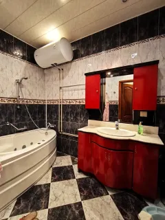 Kirayə 4 otaqlı Mənzil 200 m² Nəsimi r. – şəkil 12