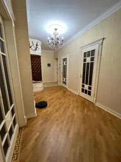 Kirayə 3 otaqlı Mənzil 137 m² Xətai r. – şəkil 13