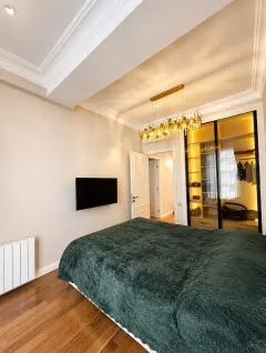 Kirayə 3 otaqlı Mənzil 110 m² Yasamal r. – şəkil 3