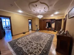 Kirayə 4 otaqlı Mənzil 185 m² Yasamal r. – şəkil 4
