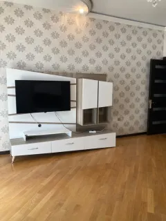 Kirayə 4 otaqlı Mənzil 175 m² Nərimanov r. – şəkil 3