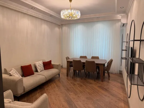 Kirayə 3 otaqlı Mənzil 100 m² Nəsimi r. 8 Noyabr m.
