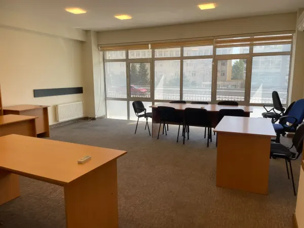 For rent 5-room Office 260 m² Yasamal dist.