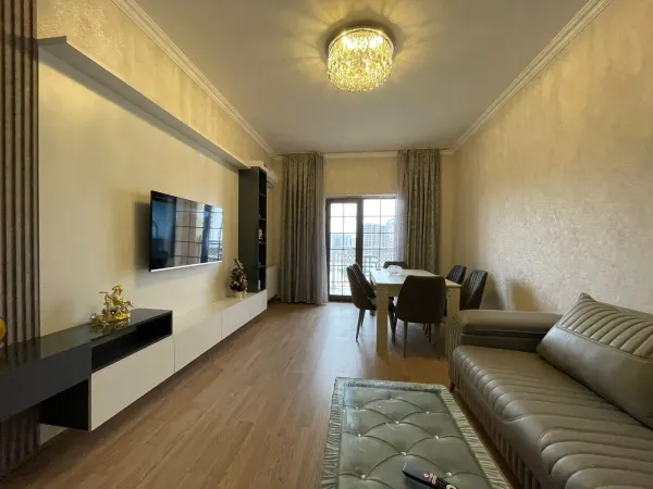 4 otaqlı yeni tikili 120 m², 28 May