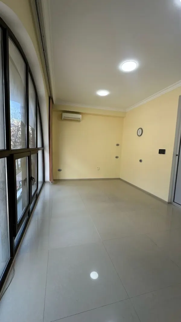 For sale Commercial 40 m² Nizami dist.