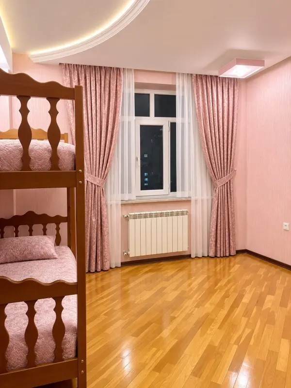 For rent 3-room Apartment 142 m² Yasamal dist.