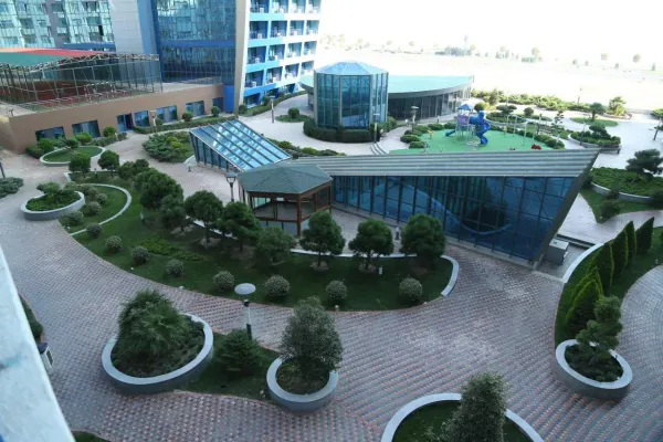 Аренда 4-комнатная Квартира 270 m² Xətai р-н