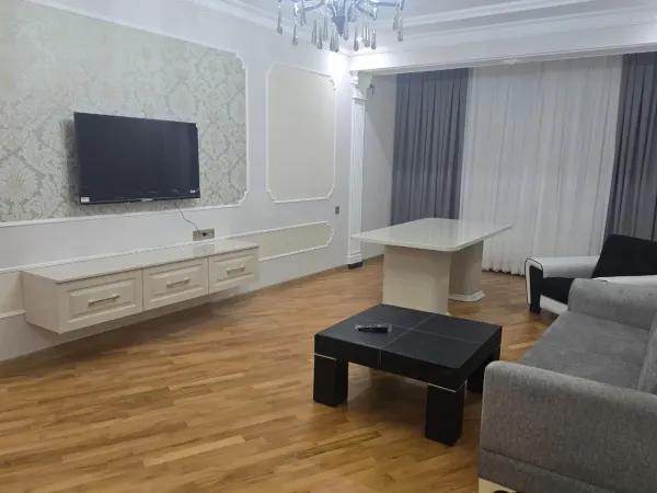 Аренда 2-комнатная Квартира 114 m² Nəsimi р-н