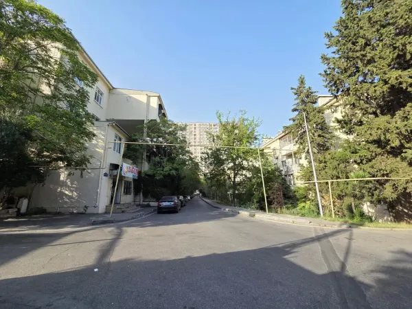 Продаётся 4-комнатная Квартира 85 m² Yasamal р-н