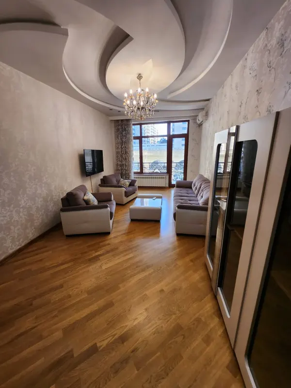 Kirayə 2 otaqlı Mənzil 110 m² Nəsimi r.