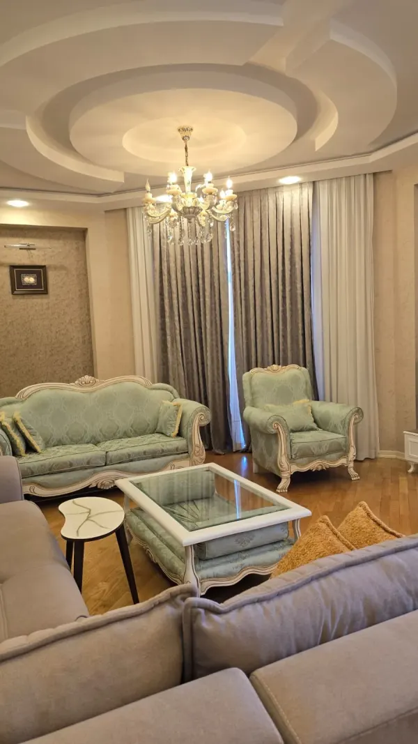 Аренда 3-комнатная Квартира 132 m² Xətai р-н
