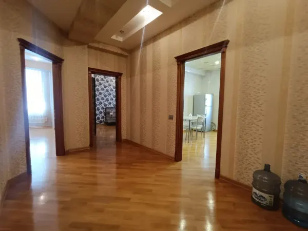 Аренда 3-комнатная Квартира 137 m² Xətai р-н